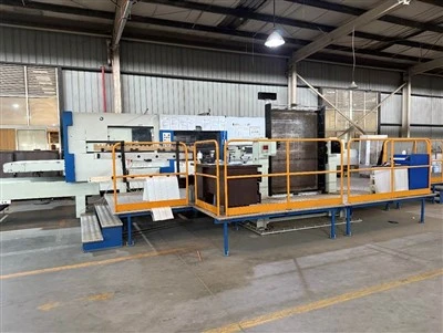 Equipo de fabricación de cajas de bajo precio a la venta